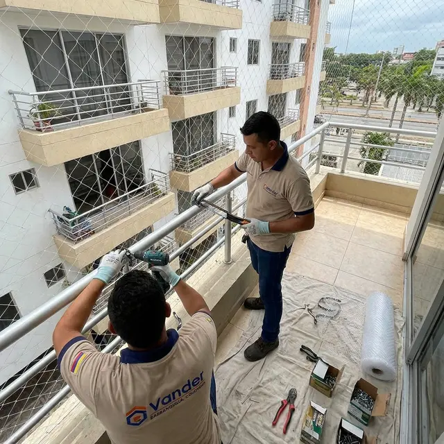 Red de protección para apartamento completo con varias aberturas